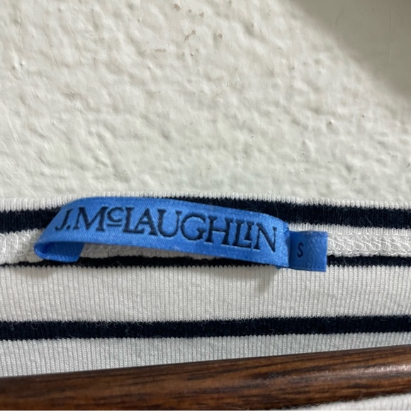 J. McLaughlin Black and White Striped Long Sleeve Top - Picture 2 of 4